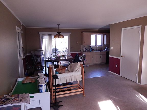 5th image of 16 Fairway Dr