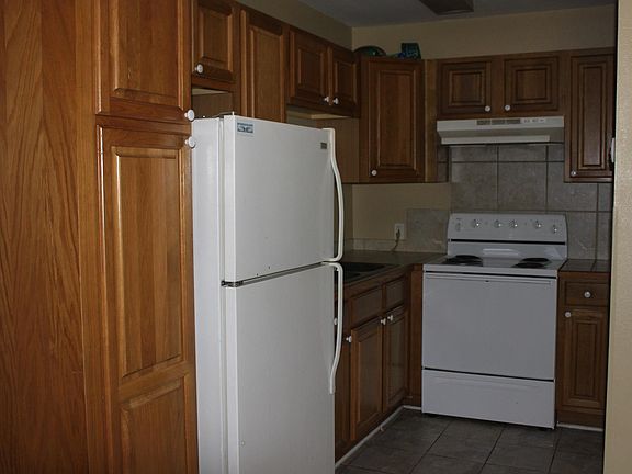 3rd image of 132 Venus St #1