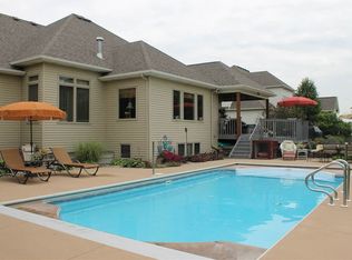 1816 Highlander Ct, Fort Wayne, IN 46804