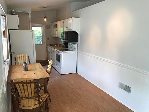 4th image of 912 Olmstead St
