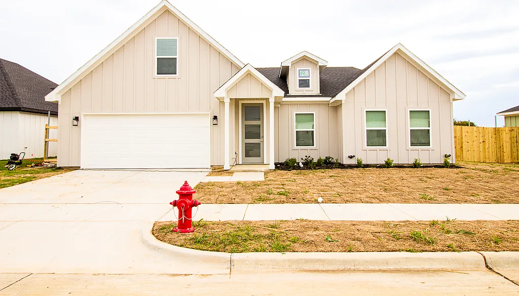 3 bed, 1786 sqft, $2,000 — Photo 1