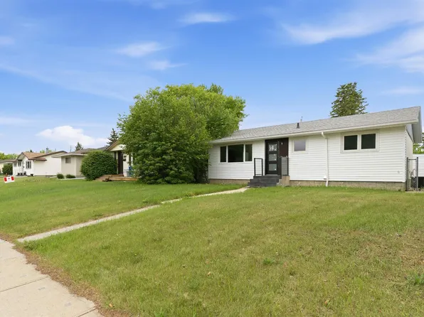 8328 165th St NW, Edmonton, AB T5R 2R4