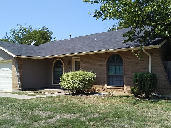 2nd image of 1303 Natches Dr