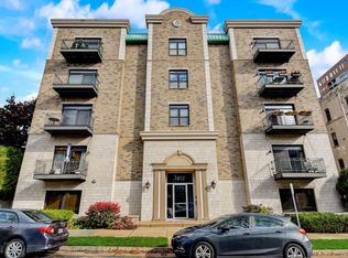 1812 E Lafayette Pl APT 206, Milwaukee, WI 53202