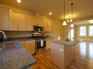 95 S Jefferson Rd, South Burlington, VT 05403