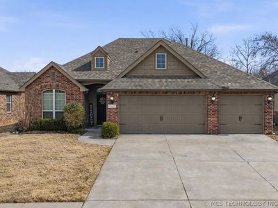 5317 S Skylane Dr W, Sand Springs, OK, 74063