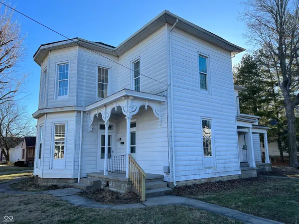 803 High St, Middletown, IN 47356