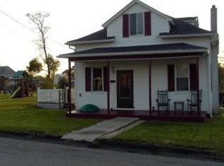 21 Bendigo St, Tower City, PA 17980