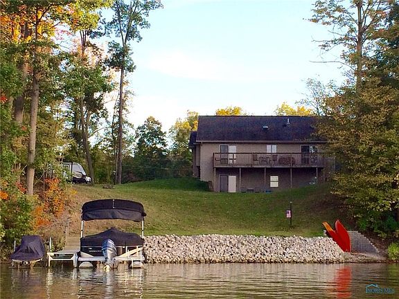 3rd image of 524 Seneca Dr