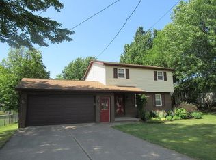 3318 W 42nd St, Erie, PA 16506