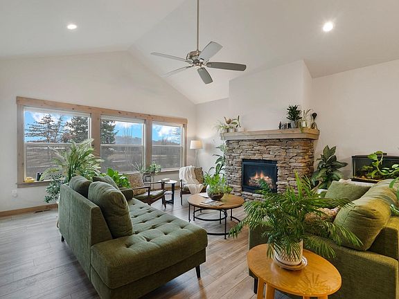 4th image of 3212 Goodman Dr