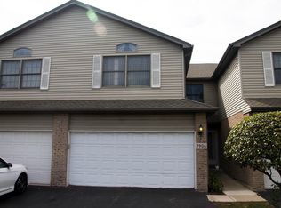 7906 W 94th St, Hickory Hills, IL 60457