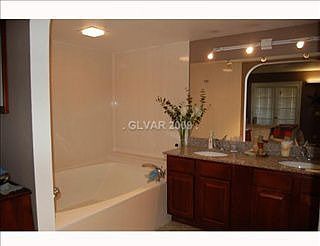 4th image of 2412 Sunfish Dr