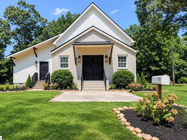 253 Long Branch Rd, Clinton, SC 29325