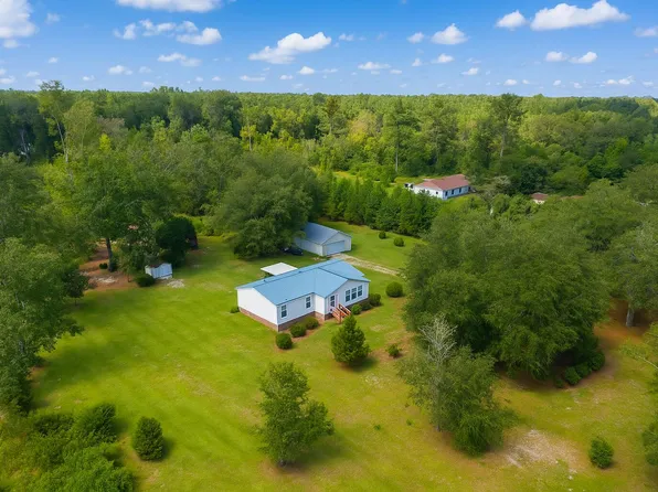186 Training Rd, Eutawville, SC 29048