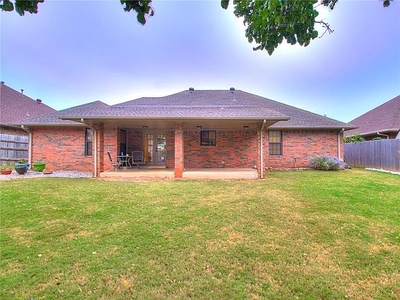 3rd image of 11725 Kingsgate Dr