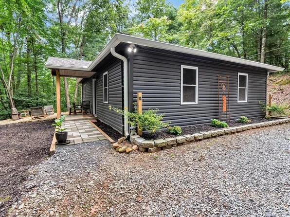 728 Pleasant Gap Rd, Ellijay, GA 30540