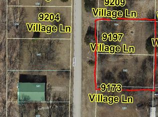 9201 Village Ln, Ozawkie, KS 66070