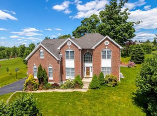 3 Sinclair Rd, Shrewsbury, MA 01545