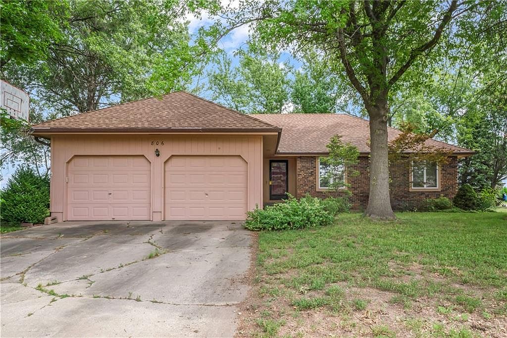 806 SW 3rd St, Concordia, MO 64020 Zillow