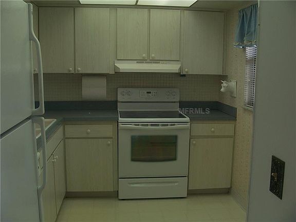 5th image of 19029 Us Highway 19 N APT 8-9