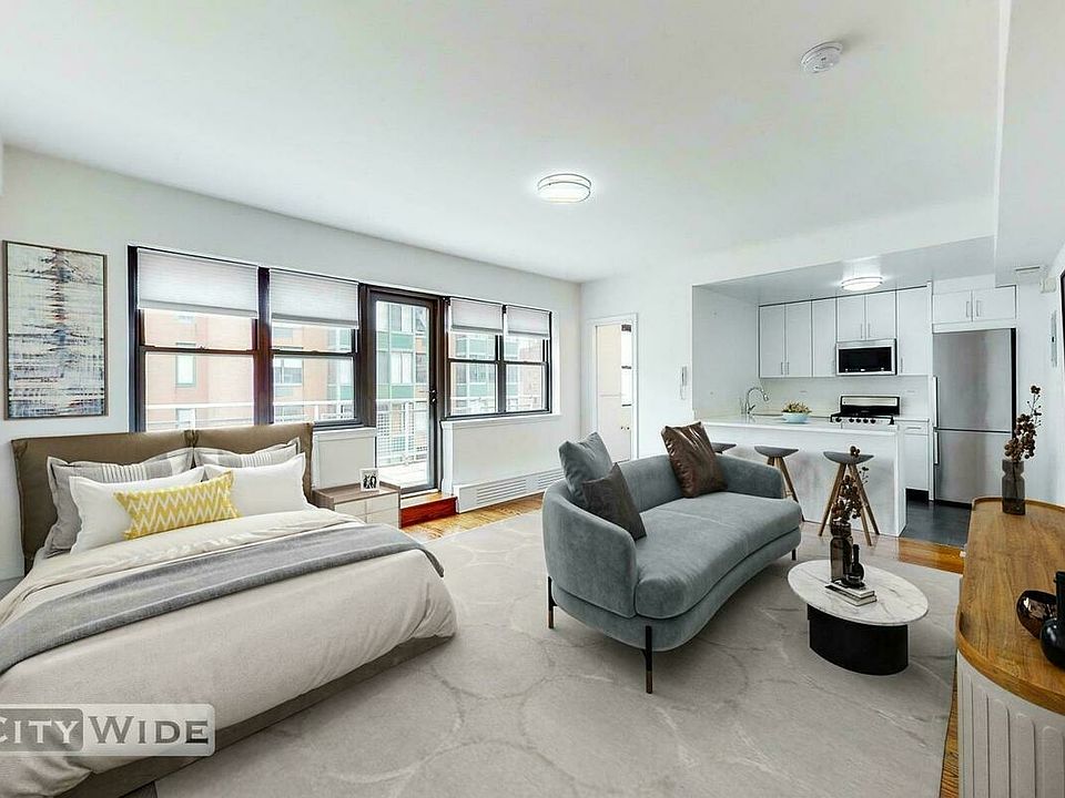1st image of 219 E 69th St Penthouse O