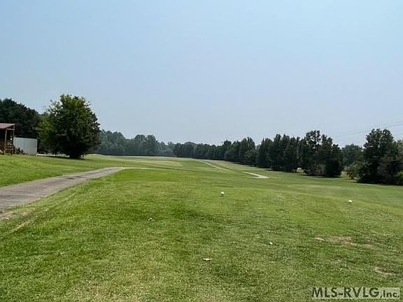 4th image of 21 Dogwood Dr