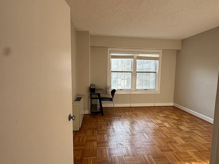 3901 Cathedral Ave NW #302 — Photo 29