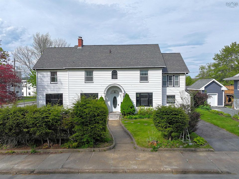 1st image of 41 Alexandra Ave