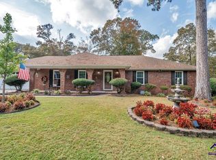 102 Gatlin Ct, Warner Robins, GA 31088