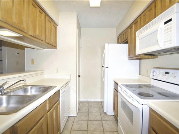 4th image of 1202-206 Thorpe Ln