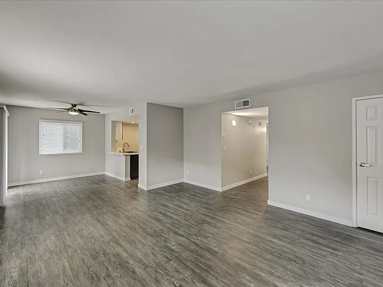 Corona Pointe Resort — Photo 45