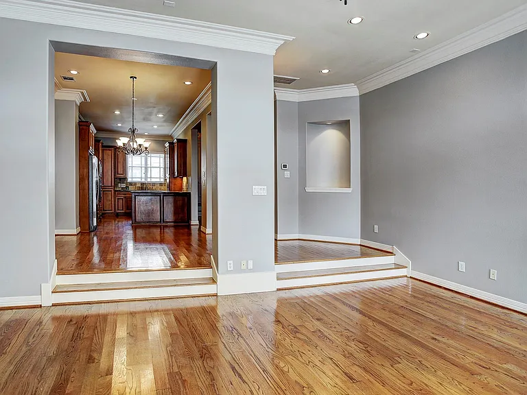 1140 Robbie St — Photo 4
