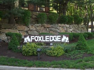 33 Teresa Pl, Bridgeport, CT 06606