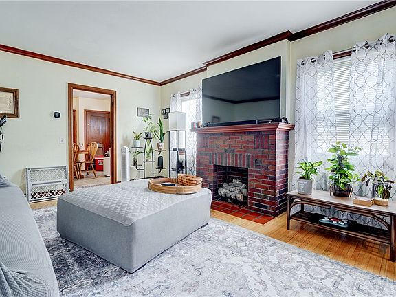 4th image of 226 Townsend St