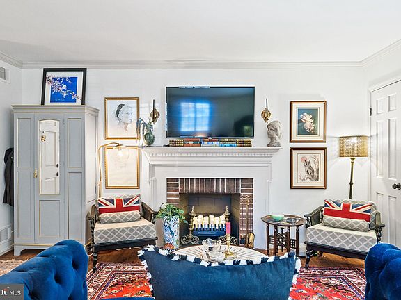 5th image of 418 N Saint Asaph St #1/2
