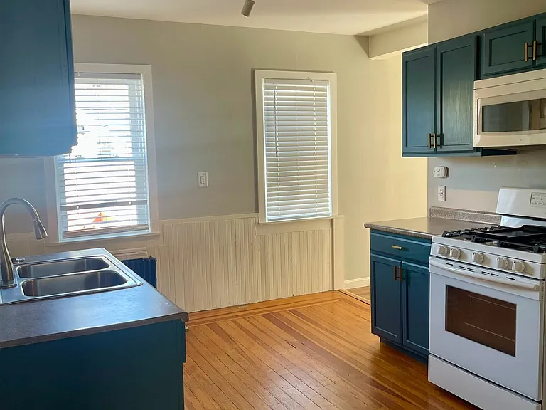 884 River Ave #1 — Photo 5
