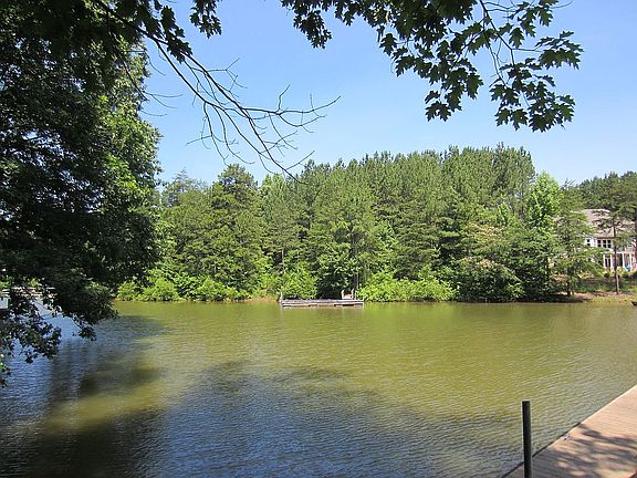 5th image of 189 Bay Shore Loop