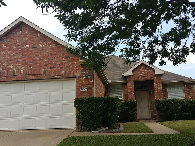3132 Deleon Dr — Photo 1