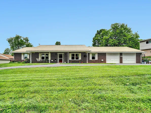 3643 Larson Ln, Roanoke, VA 24018