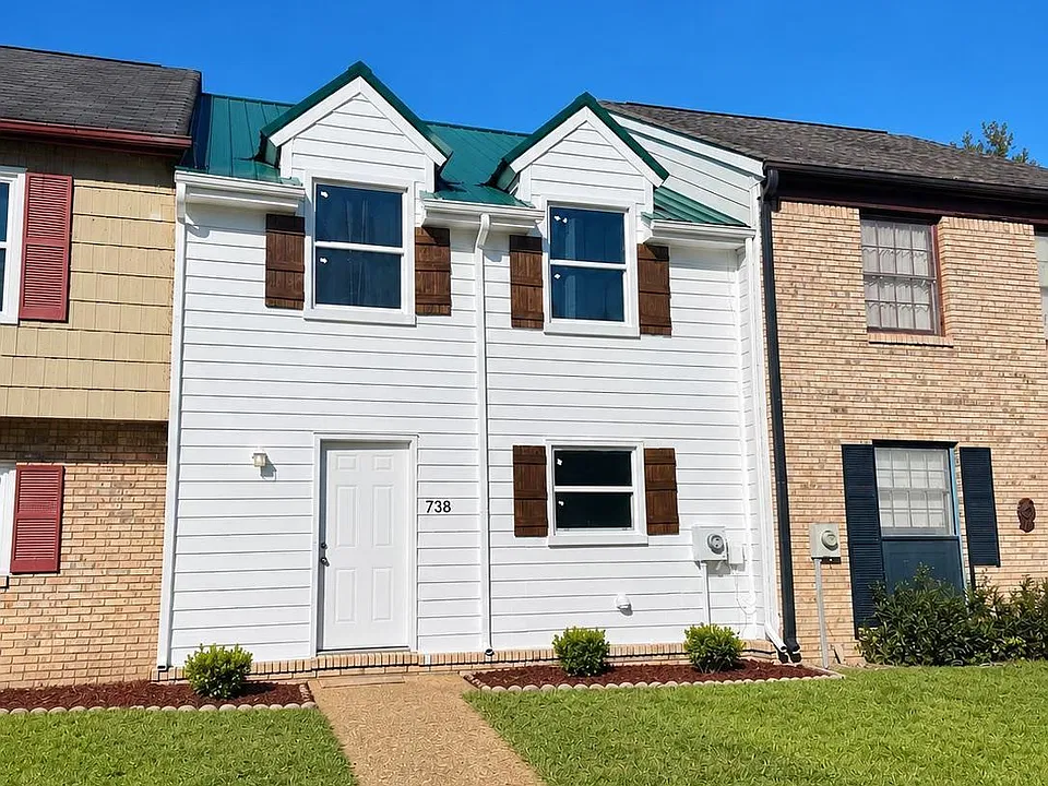 738 Cahaba Manor Trl