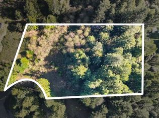 105 Tiffany Ln, Crescent City, CA 95531