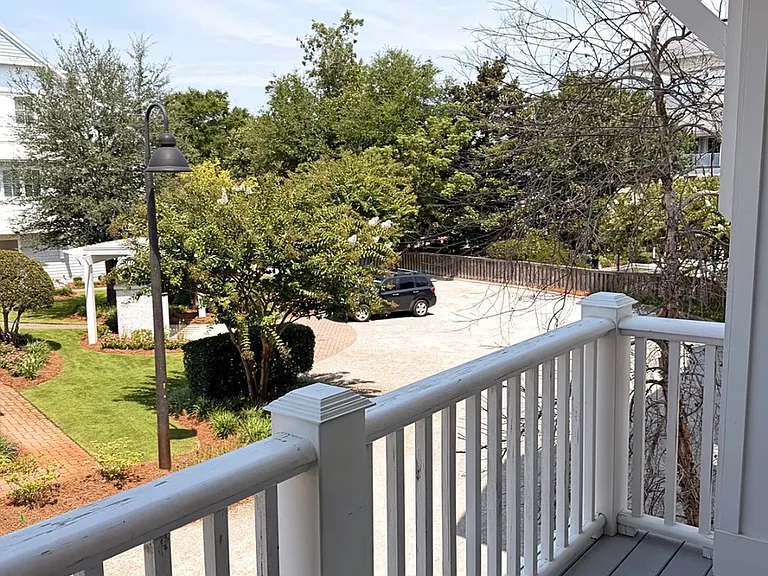 1712 Tearthumb Ct — Photo 5