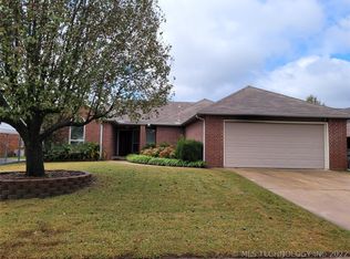13126 S Oak St, Glenpool, OK 74033
