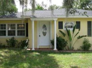 255 Garden Cir S, Dunedin, FL 34698
