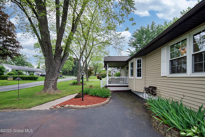 2nd image of 12 Lincoln Drive