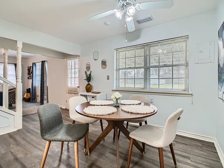 108 W Lilly Ln — Photo 25