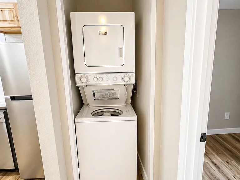 324 E Bijou St #4 — Photo 5