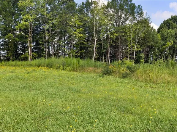 1211/1213/1215/1 Woodbriar Ave, Greensboro, NC 27405