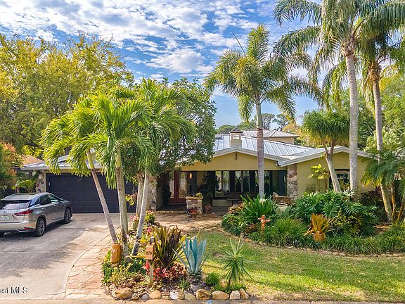 4th image of 275 Bonita Dr